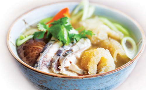 Kühlbarra: Hainanese Festive Fish Maw with Barramundi Soup