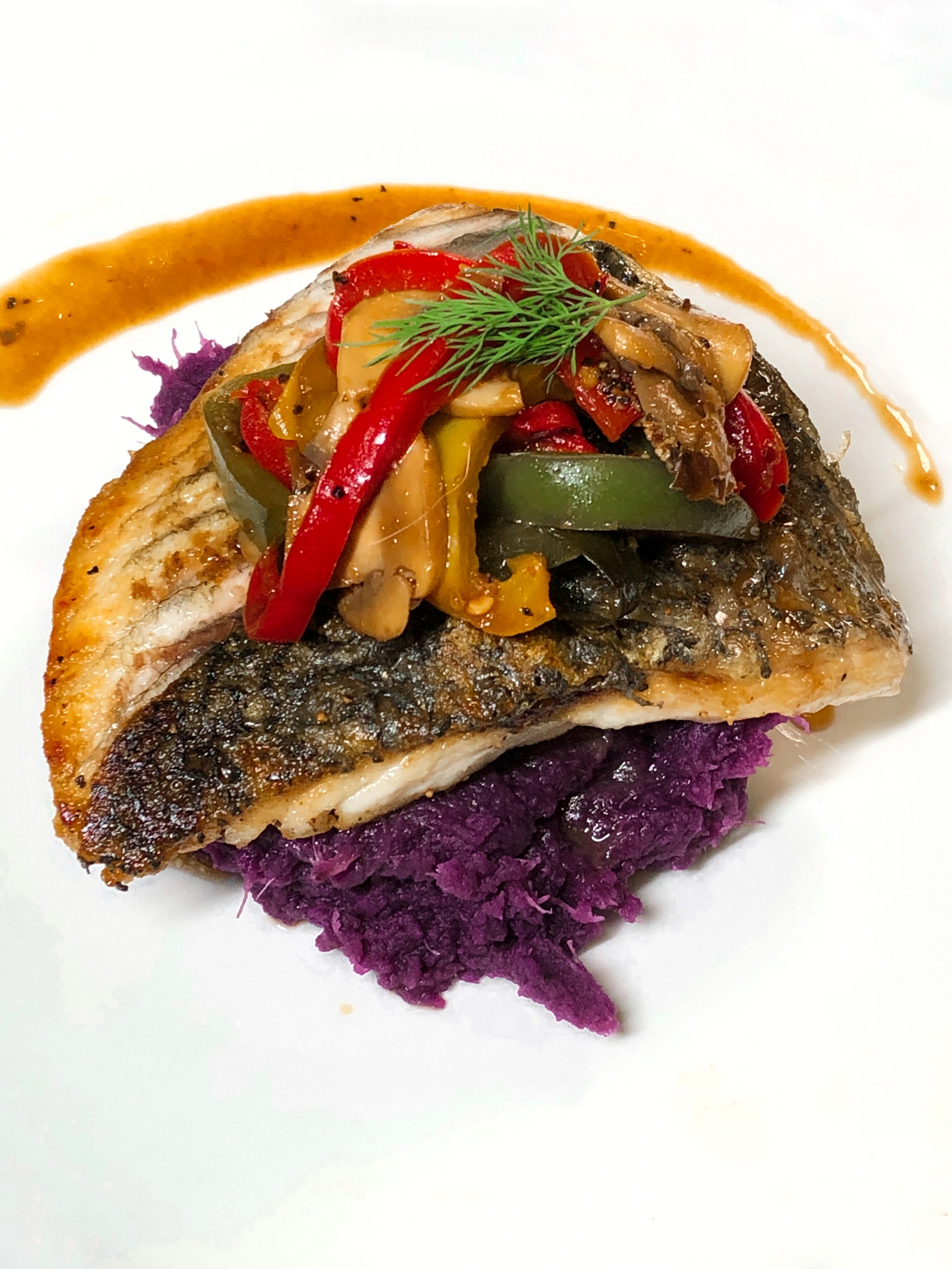 Kühlbarra: Pan-Fried Barramundi with Purple Sweet Potatoes and Capsicum in Black Pepper Sauce